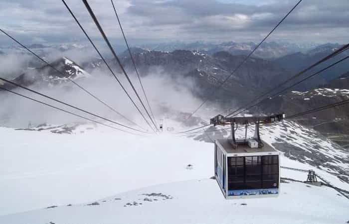 Passo Dello Stelvio, una de las mejores pistas para esquiar en agosto Passo Dello Stelvio, una de las mejores pistas para esquiar en agosto
