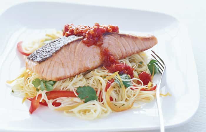 salmón con mermelada de tomate chuletas con mermelada de tomate picante