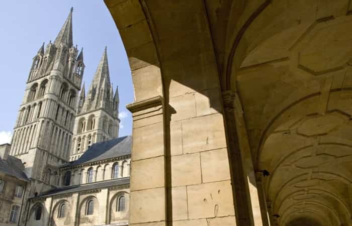 Abadía de los Hombres, Caen Normandía