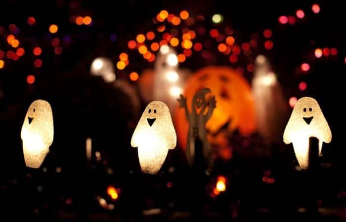 Juegos a oscuras Juegos de Halloween: caza a los fantasmas a oscuras