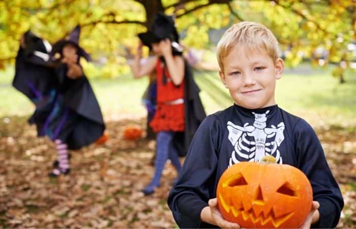 juego de la patata caliente adaptado a Halloween Juegos de Halloween con los que complementar el truco o trato