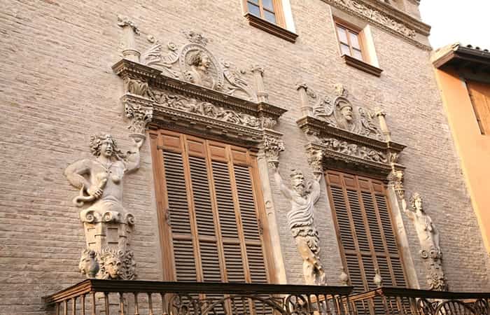 Fachada de la Casa del Almirante, Tudela tudela