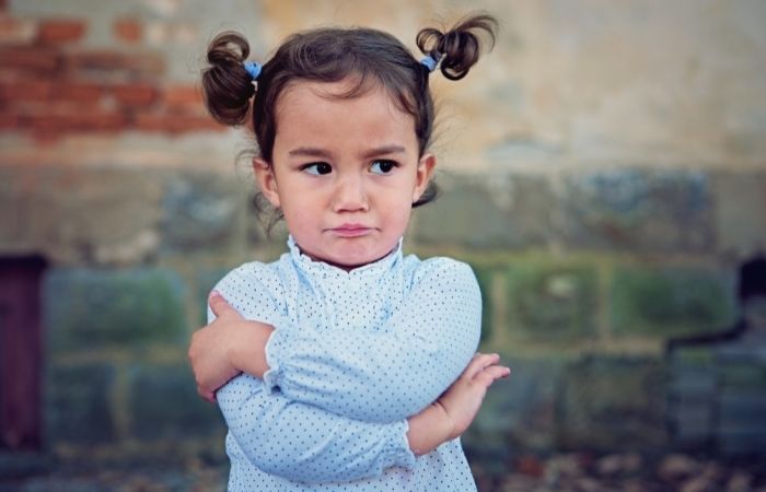 Frases tóxicas que nunca debemos decir a nuestras hijas en cuanto a las tareas del hogar Frases tóxicas que nunca debemos decir a nuestras hijas en cuanto a su comportamiento