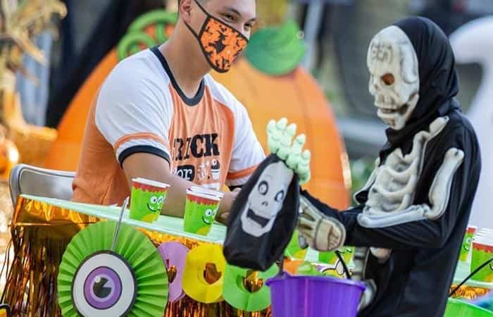 Halloween en el colegio: otra versión del truco o trato truco o trato para hacer un Halloween en el colegio