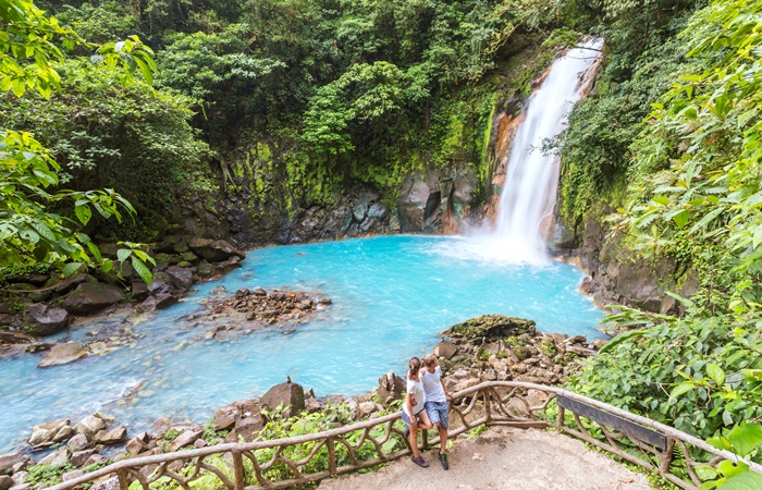 Río Celeste, en Guanacaste Destinos para 2024: Costa Rica