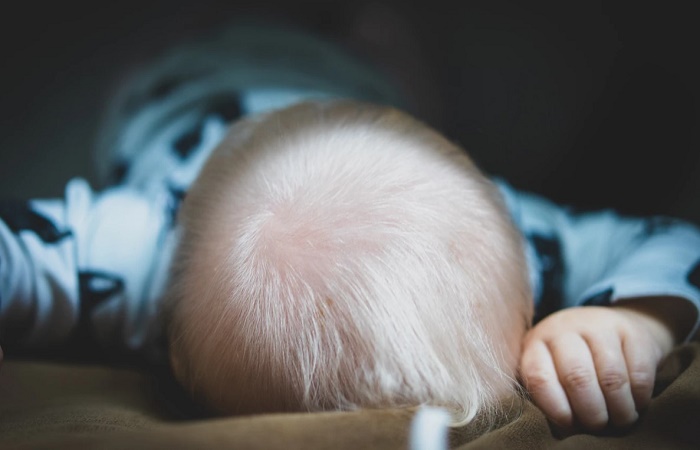 Cosas que no hay que hacerle a un bebé padres Cosas que no hay que hacerle a un bebé recomendaciones