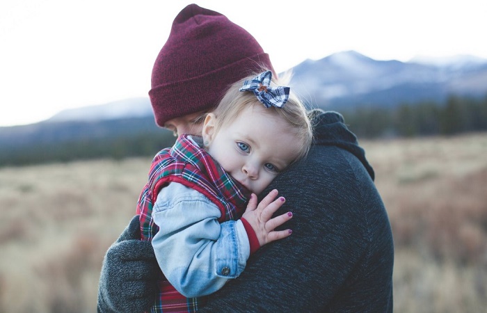 Día Internacional del Abrazo bebé Día Internacional del Abrazo España