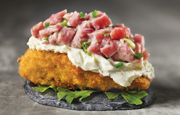 encurtidos con tartar de ternera encurtidos con tartar de ternera