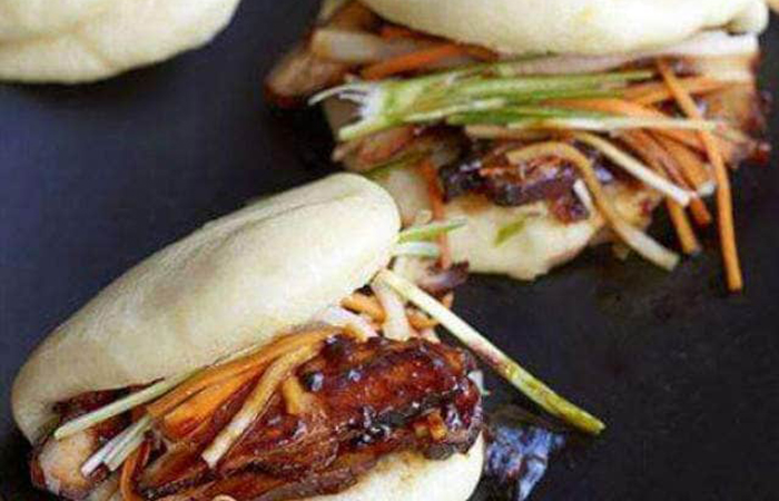 bao con encurtidos bao con encurtidos