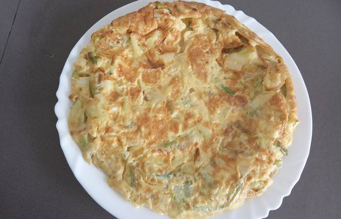 tortilla de calçots tortilla de calçots