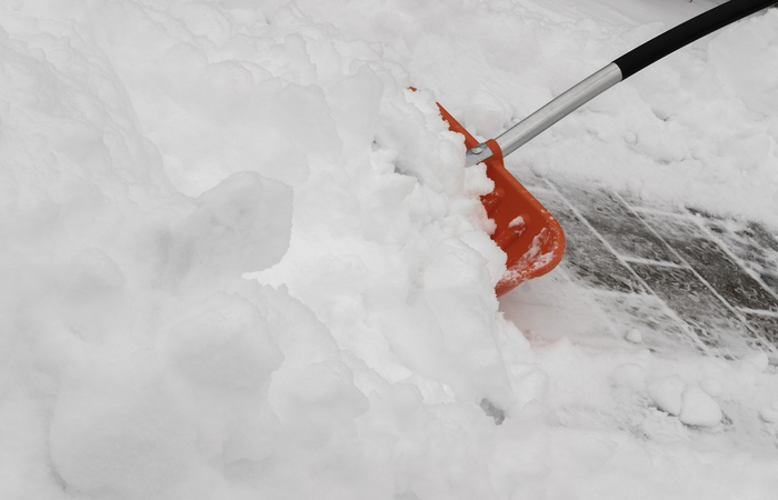 Retirar la nieve de las aceras, una de las enseñanzas de Filomena Lo que nos enseñó Filomena: limpiar las calles