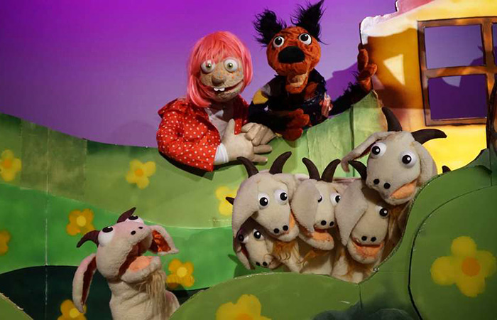 Valentina, los 7 cabritillos y el lobo