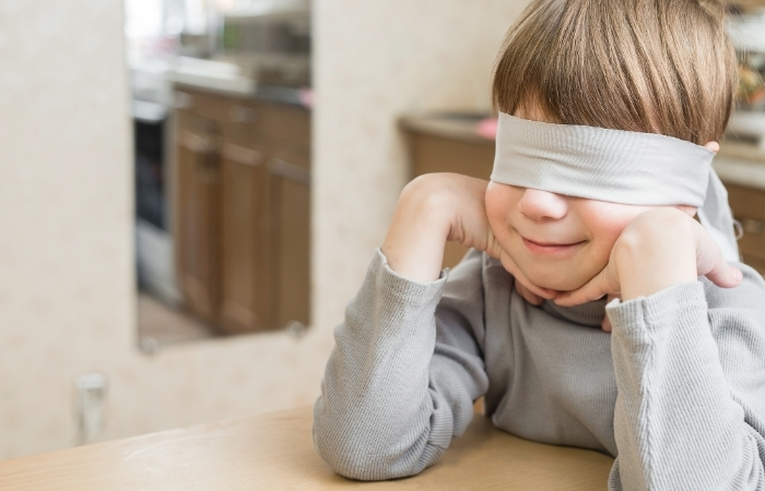 juegos de probar sabores a ciegas para involucrar a los niños en la cocina juegos para involucrar a los niños en la cocina. Adivinar a ciegas
