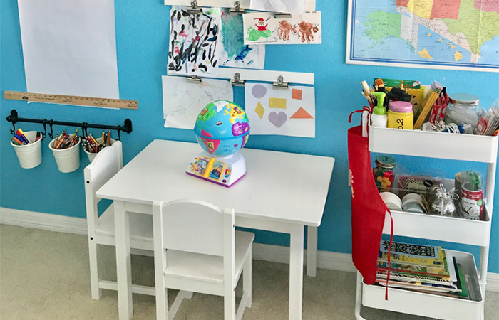 prueba a adaptar tu casa al método Montessori muebles pequeños para niños