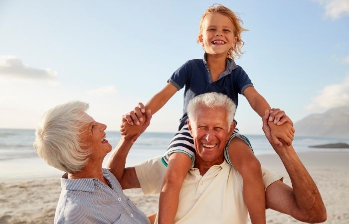 Ir a la playa Cosas para hacer con nuestros nietos