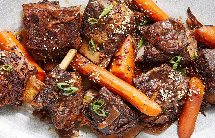 Costillas en olla de cocción lenta Costillas en olla de cocción lenta
