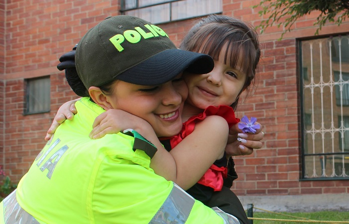 Especialización del personal en la Ley de protección a la infancia y la adolescencia Formación policial que contempla la Ley de protección a la infancia y la adolescencia