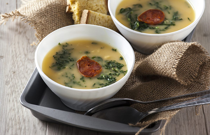 Receta de caldo verde portugués Receta de caldo verde portugués