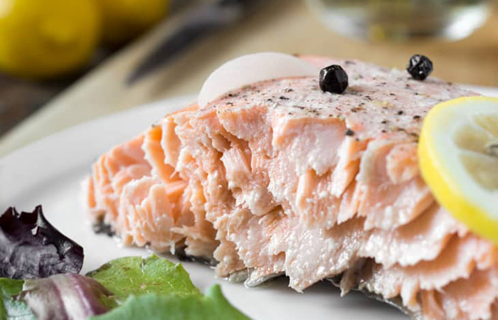 pescado en olla de cocción lenta pescado en olla de cocción lenta
