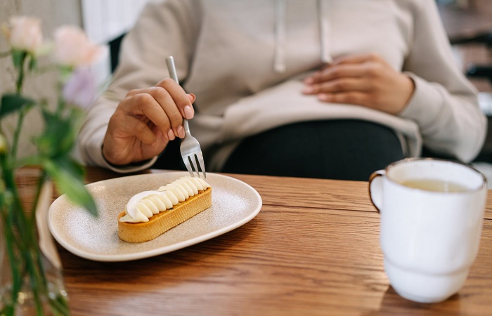 Embarazo: evita las grasas saturadas y los azúcares Defectos de nacimiento: una alimentación saludable es fundamental