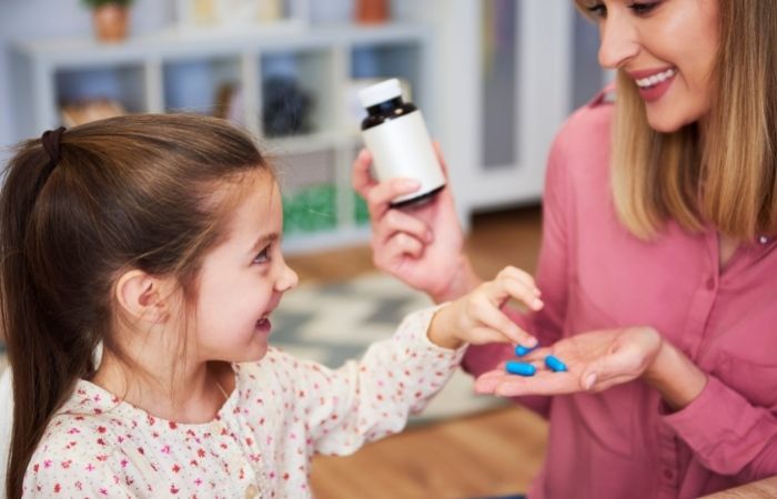 Los medicamentos que tomen los niños, siempre bajo prescripción médica. Para prevenir el síndrome de Reye, precaución con los medicamentos