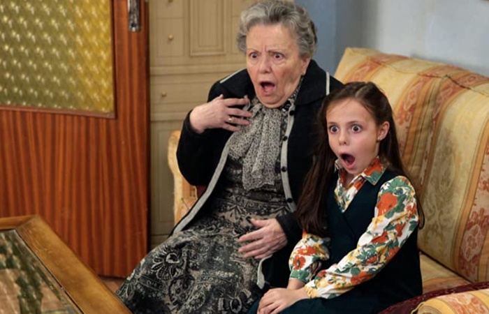 Herminia de la serie Cuéntame cómo pasó Escena de 'Cuéntame' con la abuela Herminia. Abuelos de la televisión