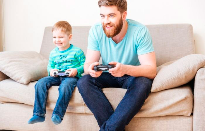 Los videojuegos como antídoto contra los problemas. Jugar con tu hijo a la consola