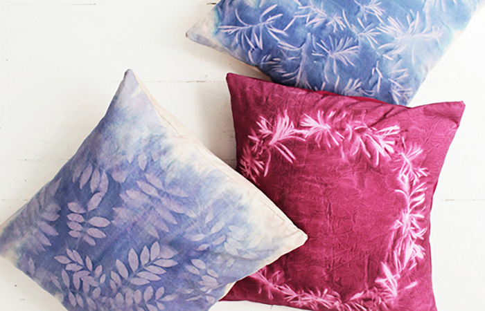 Color y dibujos de hojas para decorar un cojín Fundas con estampados de hojas. Ideas para decorar un cojín