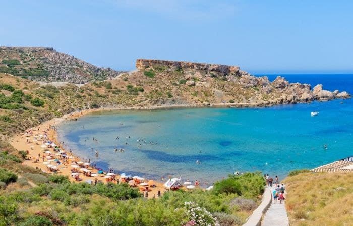 Riviera Beach - Ghajn Tuffieha, Mellieha (Malta) Riviera Beach - Ghajn Tuffieha, Mellieha, en la lista de playas más seguras de Europa