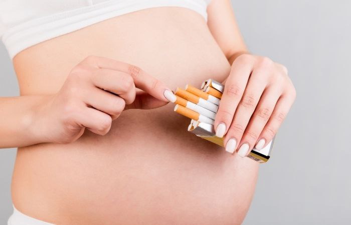 El tabaco, factor de riesgo del aborto espontáneo Aborto espontáneo: dejar de fumar como prevención