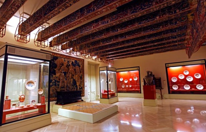 Museo Nacional de Cerámica y de las Artes Suntuarias González Martí, con actividades y talleres Museo Nacional de Cerámica y de las Artes Suntuarias González Martí