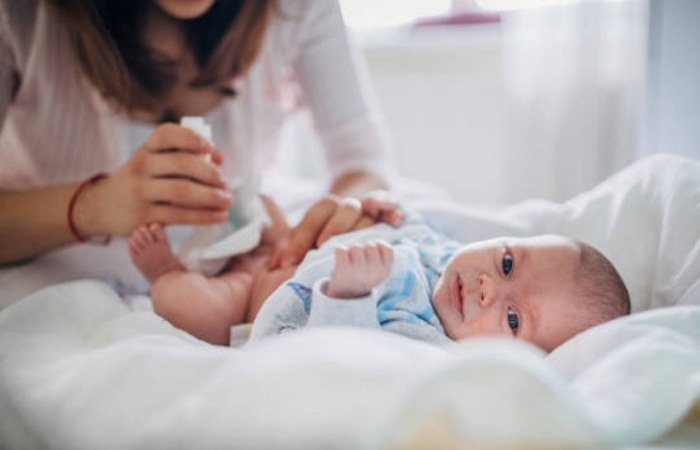 Cuidados básicos para la cura del ombligo del bebé Cura del ombligo bebé: cuidados