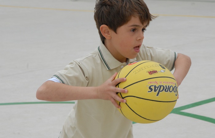 Habilidades deportivas Enseñar habilidades deportivas a los niños