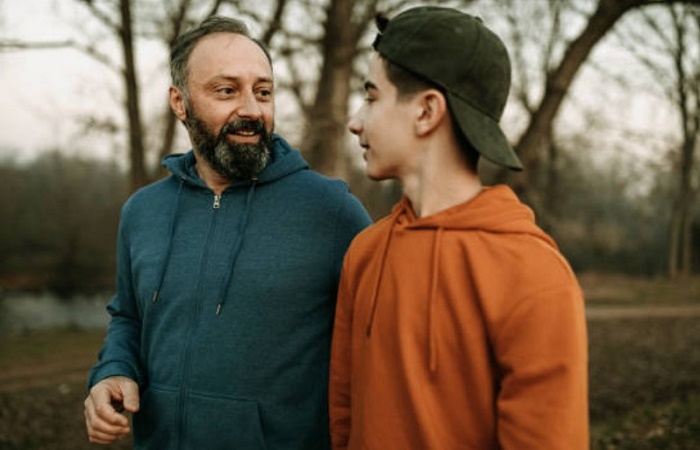 Aconsejar a tu hijo adolescente sin agobiar Hijo adolescente consejos para la vida