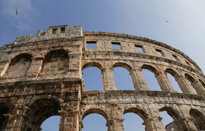 Anfiteatro de Pula: el único que conserva las tres filas Anfiteatro de Pula