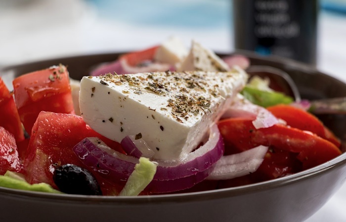 Ensalada griega con queso feta ensalada de tomate con queso feta
