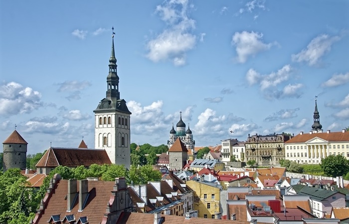 Vistas al casco antiguo de Tallin, Estonia Casco antiguo de Tallin, Estonia