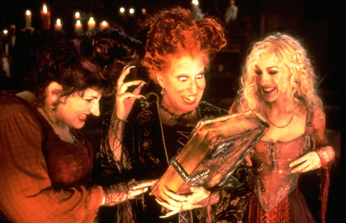 fotograma de la película El retorno de las brujas Película El retorno de las brujas