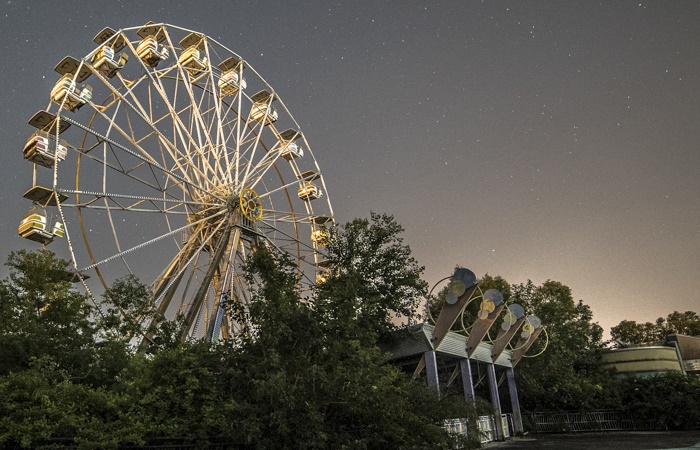 Fotografía del parque de atracciones Six Flags New Orleans, por Jason Lanier parques de atracciones abandonados: six flags new orleans
