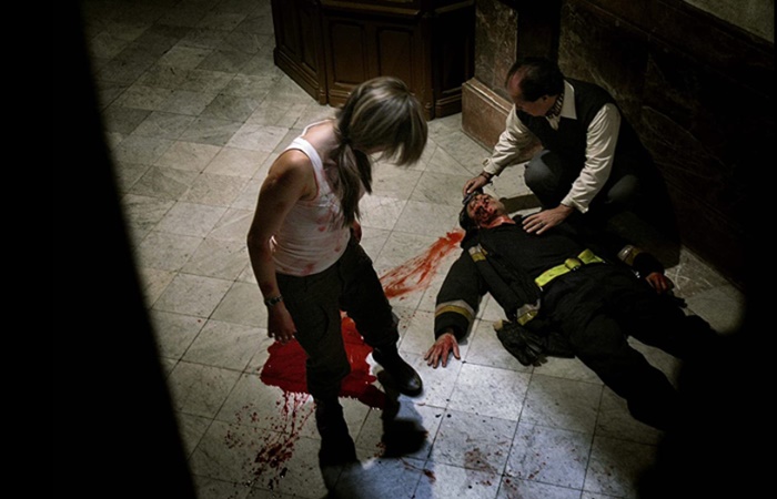 Escena de REC rodada en la Casa Argelich películas de terror y suspense rodadas en España: REC