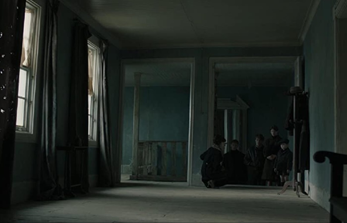 Interiores de la Torre de Arango, en Pravia, Asturias películas de terror y suspense rodadas en España, interiores de la Torre de Arango en El Secreto de Marrowbone
