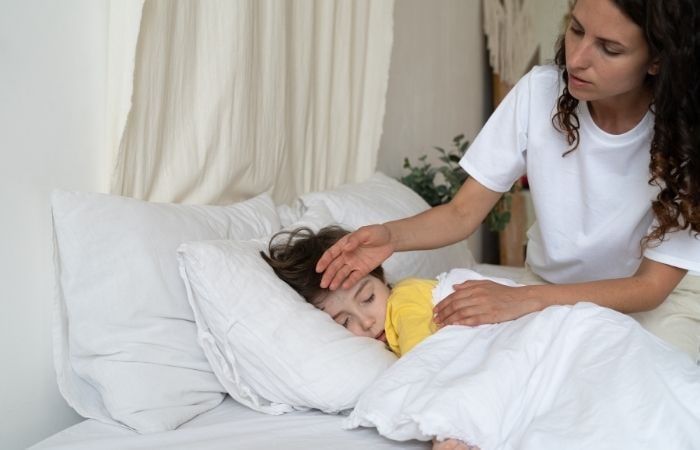 Mocos verdes acompañados de otros síntomas, como fiebre Mocos verdes fiebre