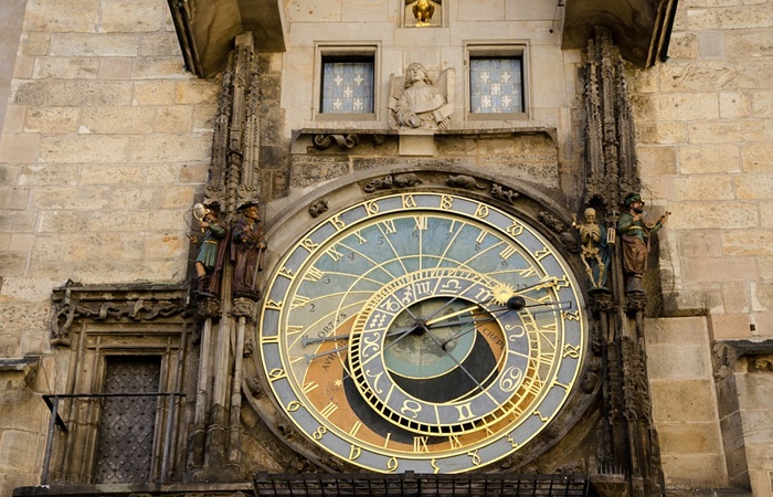 El reloj astronómico de Praga es uno de los símbolos de la ciudad Curiosidades de la República Checa: reloj astronómico de Praga