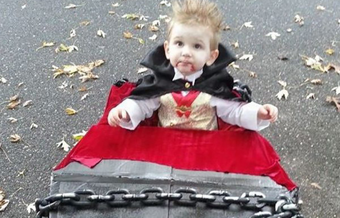 vampiro en carrito de niño disfraz de vampiro en carrito