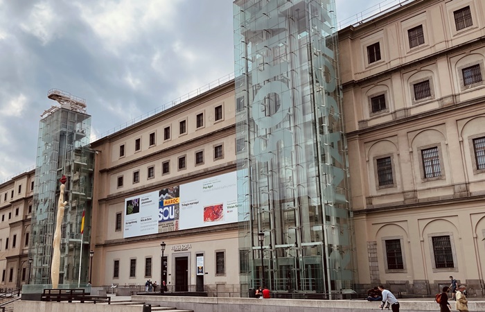 Fachada del Museo Centro de Arte Reina Sofía Salidas escolares: Museo Reina Sofía