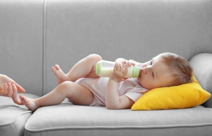 Los colores de la caca del bebé pueden alertar sobre una enfermedad Colores de la caca significado