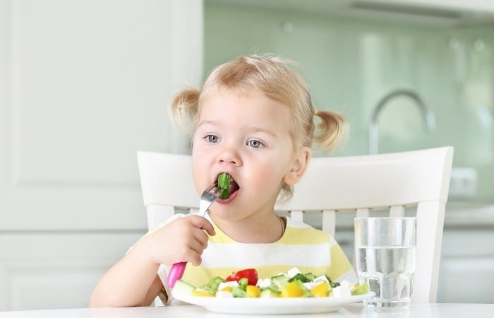 Una alimentación rica en frutas y verduras favorece la salud mental de los niños Comer frutas y verduras desde la primera infancia