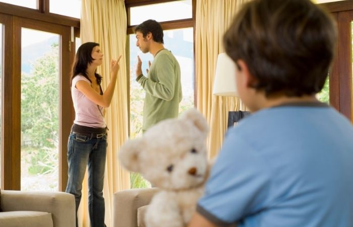 El origen del bullying puede estar en el hogar Origen del bullying: crianza con ejemplos de violencia