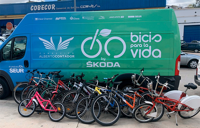 La Fundación Alberto Contador recoge, arregla y dona bicis usadas Bicis para la vida, la Fundación de Alberto Contador