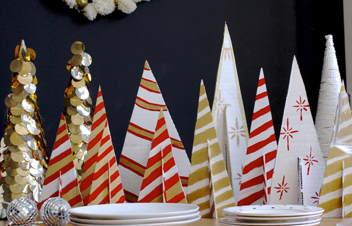 decoración de Navidad con arbolitos de cartón decoración con cartón